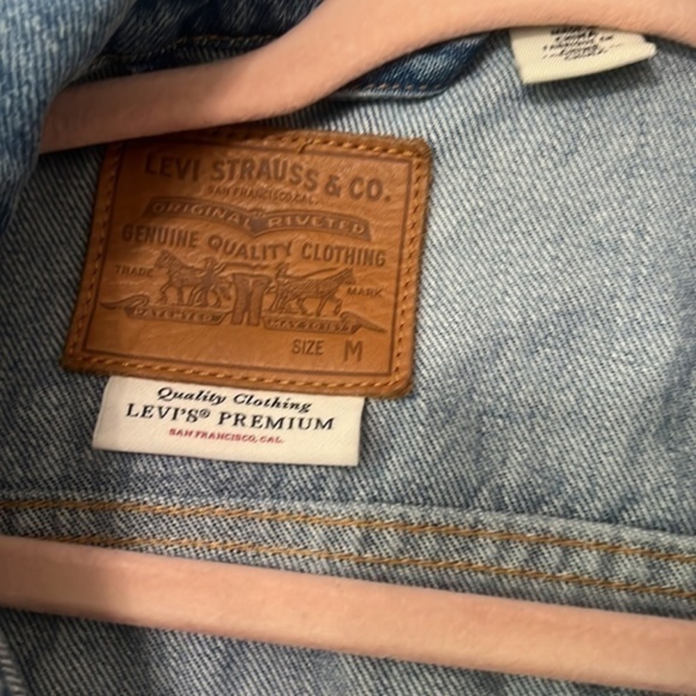Levis denim jacket‎ - Picture 2 of 5